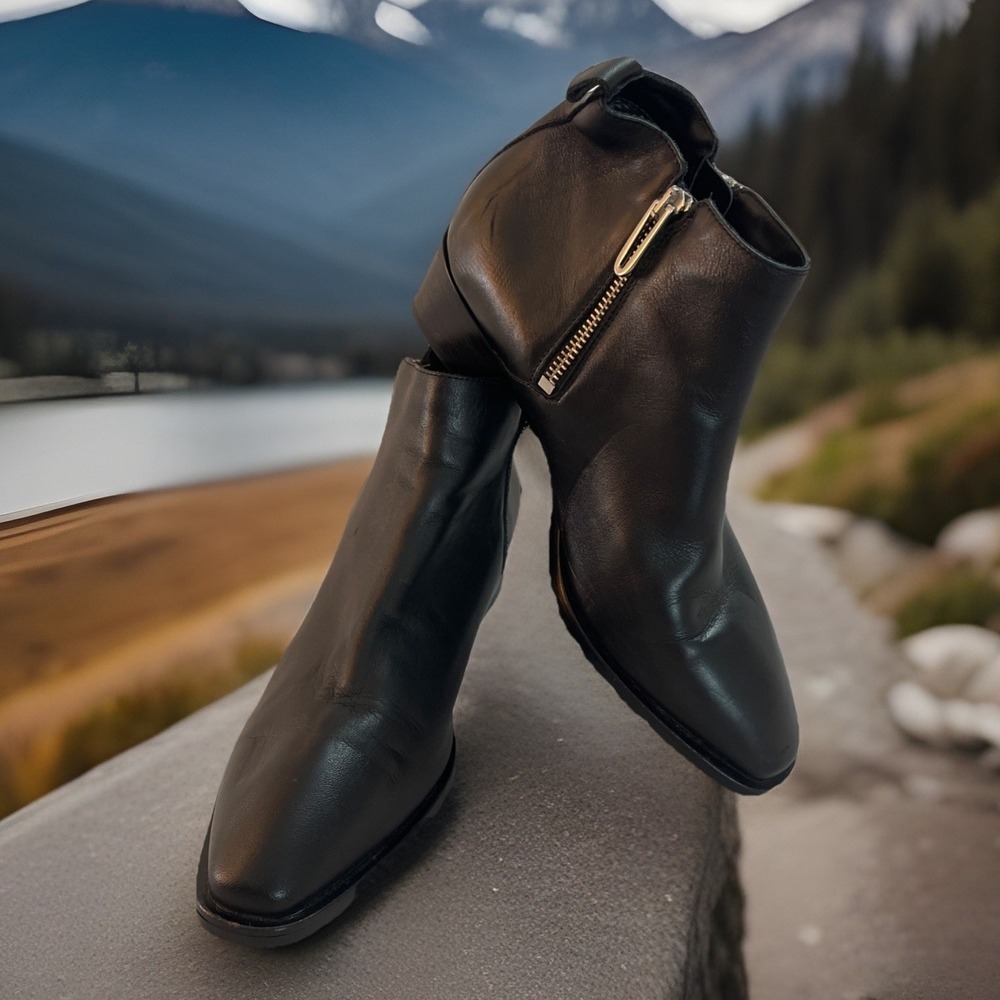Aquatalia Fantina Weatherproof Bootie Black Leather Women 8.5M RUNS SMALL‎ Italy